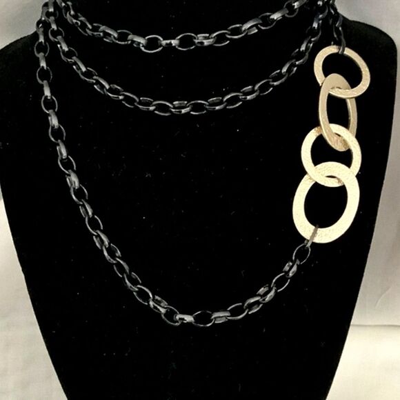 #Sabika Winter 2017 Long 40" Black Chain With Silver Ring Accents #NWOT - Picture 3 of 6